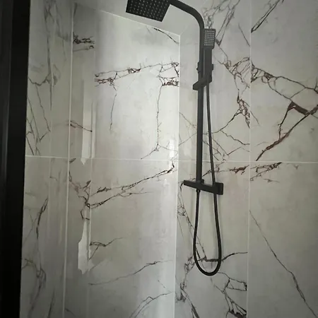 Batignolles, Montmartre Chambre 12M2 , Metro 13 Et 14 Paris Exterior foto