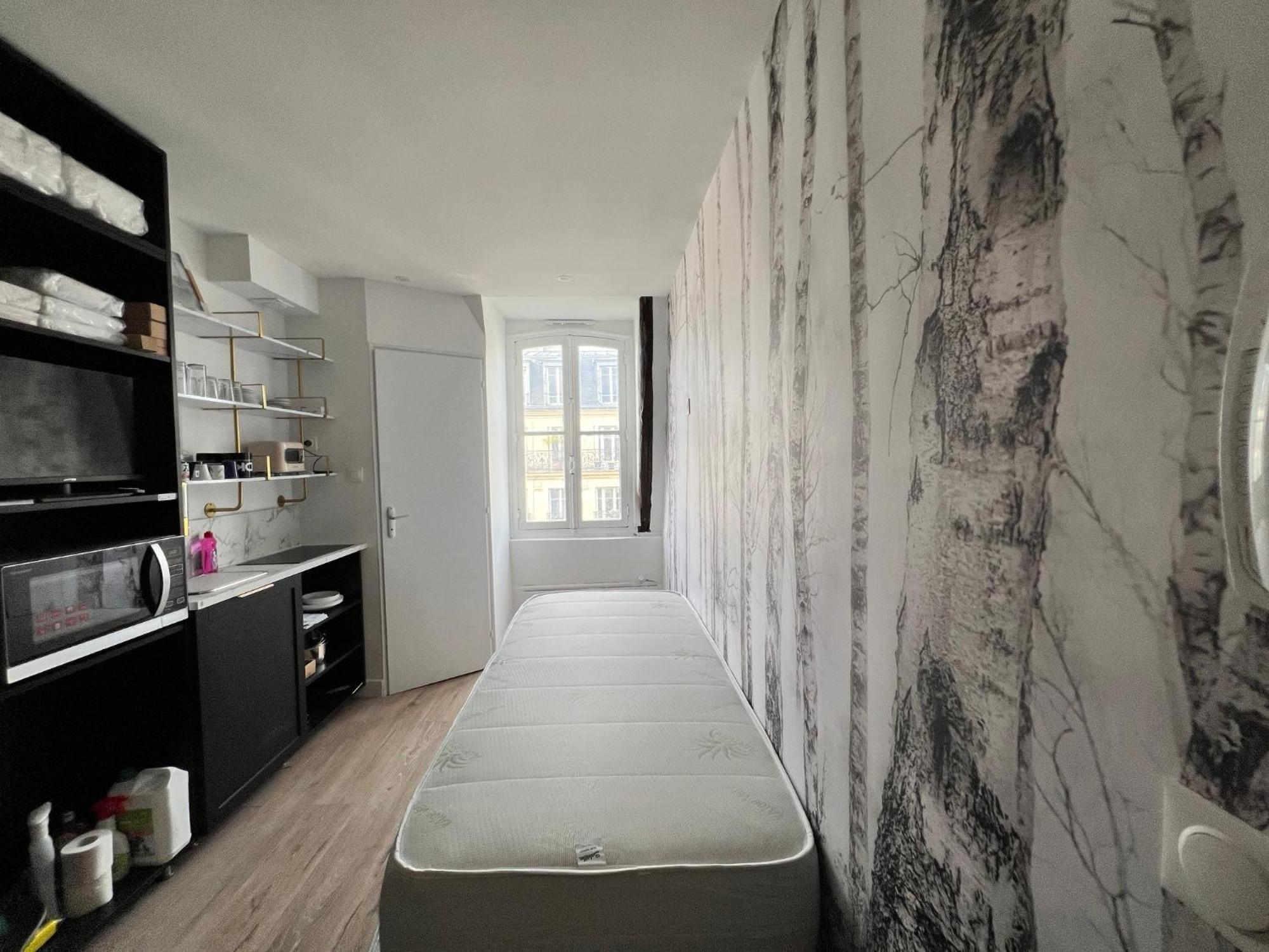 Batignolles, Montmartre 12m2 , Metro 13 Et 14 Apartamento Paris