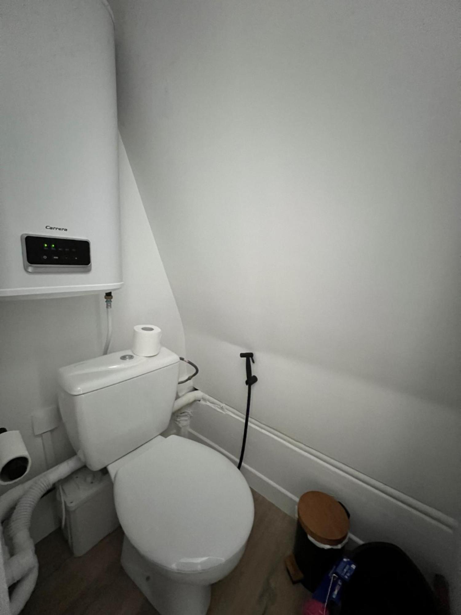 Batignolles, Montmartre 12m2 , Metro 13 Et 14 * Parijs